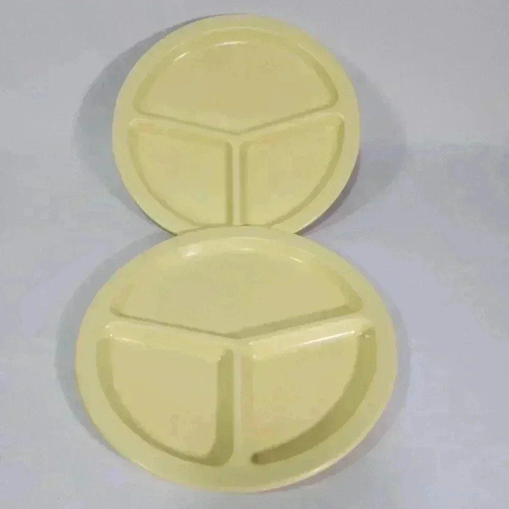 Texas Ware 2 Divided Plates Melamine Plastic Yellow Picnic Camp Kid‎ Vintage - Picture 2 of 11